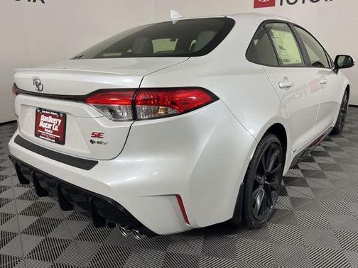 Wind Chill Pearl 2026 Toyota Corolla Hybrid SE