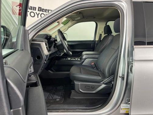 Silver Metallic 2024 Ford Expedition XL