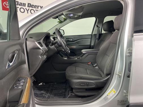 2017 GMC Acadia SLE-2