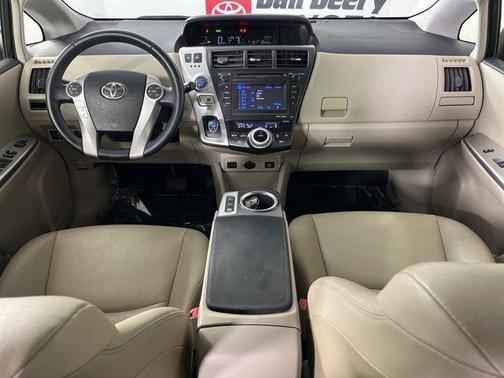 2014 Toyota Prius v Five