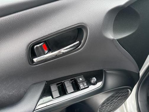 2021 Toyota Prius XLE