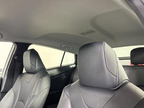 2021 Toyota Prius XLE