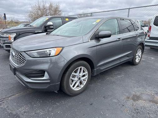 Gray Metallic 2023 Ford Edge SEL