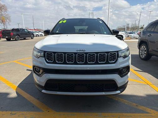 Bright White Clearcoat 2024 Jeep Compass Limited