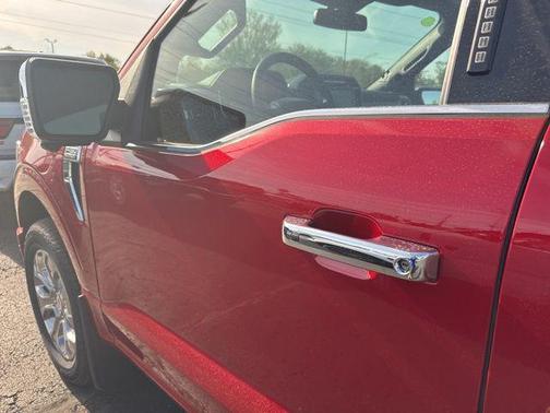 Rapid Red Metallic Tinted Clearcoat 2023 Ford F-150 Platinum