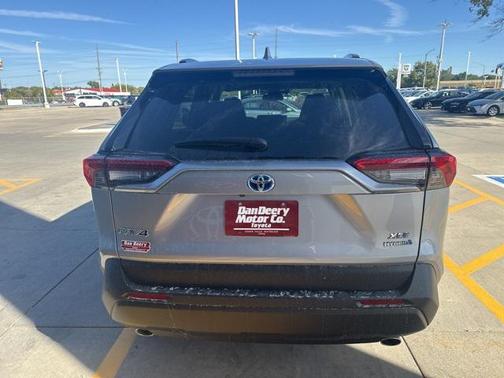 2024 Toyota RAV4 Hybrid XLE