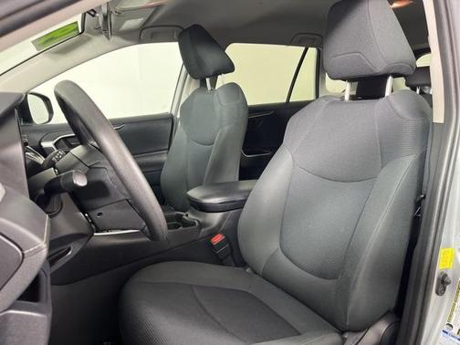 2019 Toyota RAV4 Hybrid LE