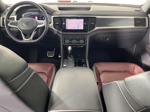 2022 Volkswagen Atlas Cross Sport 3.6L V6 SEL Premium R-Line