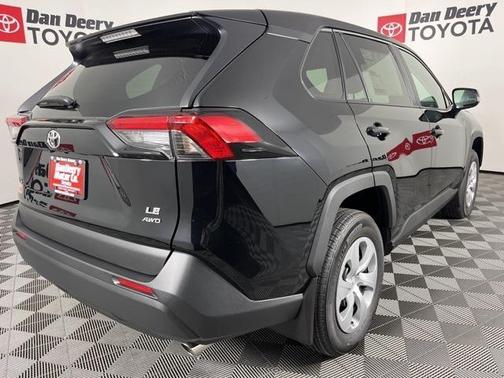 2025 Toyota RAV4 LE