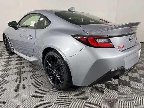 2025 Toyota GR86 Premium