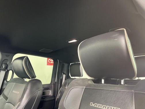 2019 RAM 3500 Laramie Crew Cab 4x4 6'4' Box