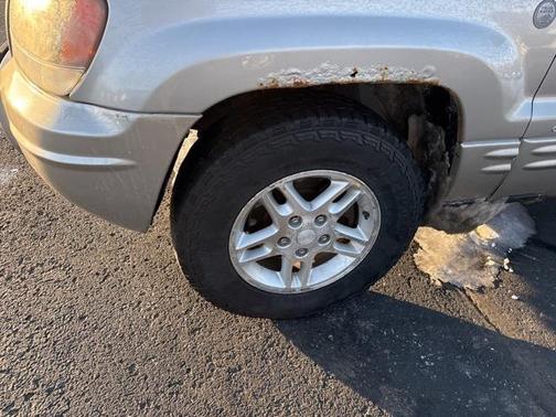 2004 Jeep Grand Cherokee Laredo