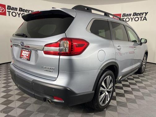 Ice Silver Metallic 2022 Subaru Ascent Limited 7-Passenger