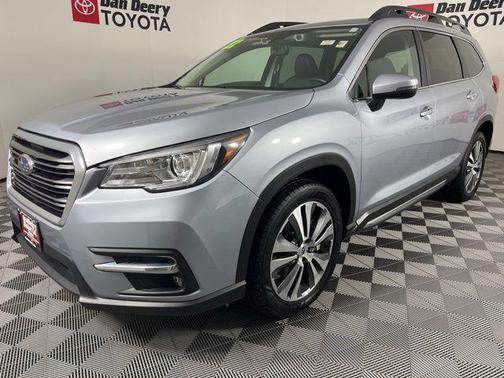 Ice Silver Metallic 2022 Subaru Ascent Limited 7-Passenger