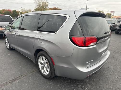 2018 Chrysler Pacifica Touring Plus