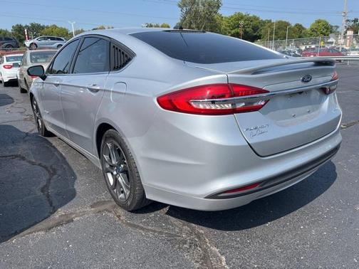 2018 Ford Fusion Hybrid SE