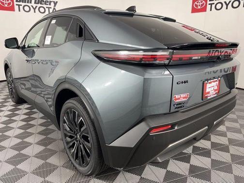Overcast 2026 Toyota C-HR XSE
