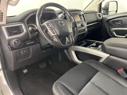 2018 Nissan Titan SV