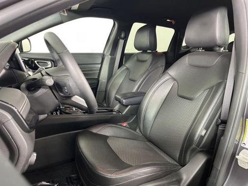 Baltic Gray Metallic Clearcoat 2024 Jeep Compass Latitude