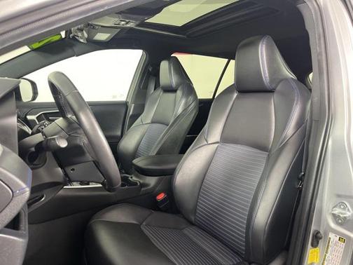 2020 Toyota RAV4 Hybrid SE