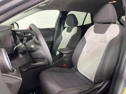 Sterling Gray Metallic 2024 Chevrolet Trax LS