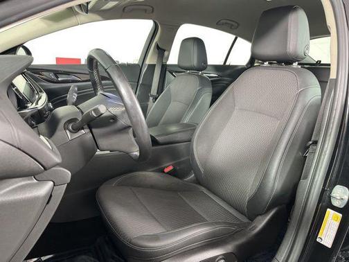 2019 Buick Regal Sportback Preferred II