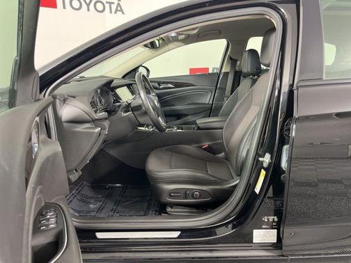 2019 Buick Regal Sportback Preferred II