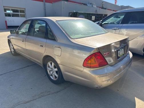 2001 Toyota Avalon XLS
