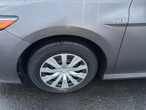 2018 Toyota Camry Hybrid LE