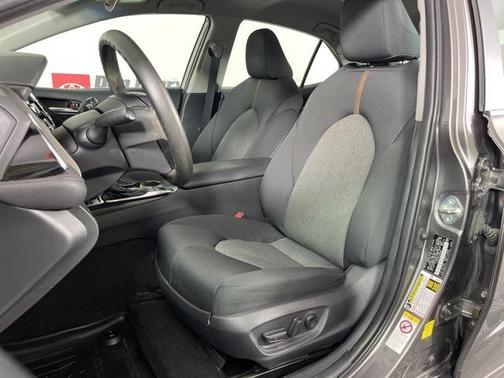 2018 Toyota Camry Hybrid LE