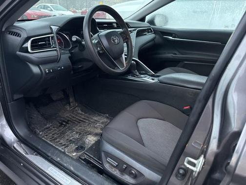 2018 Toyota Camry Hybrid LE