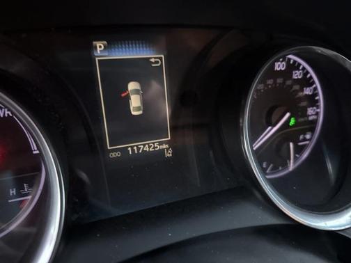 2018 Toyota Camry Hybrid LE