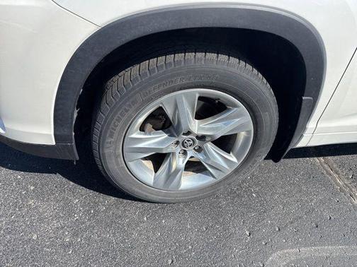 Blizzard Pearl 2018 Toyota Highlander Limited