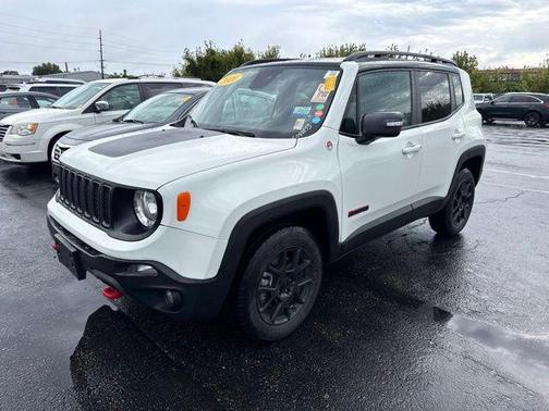 Alpine White Clearcoat 2020 Jeep Renegade Trailhawk