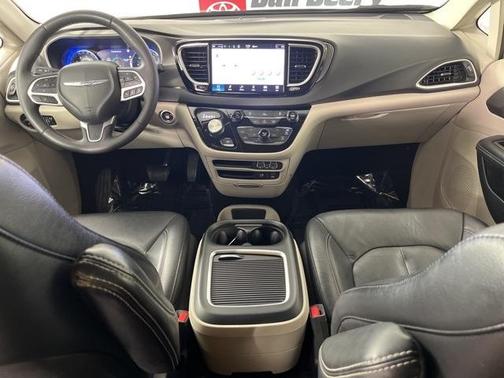 2022 Chrysler Pacifica Touring-L