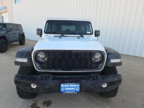 Bright White Clearcoat 2025 Jeep Wrangler 4xe Willys