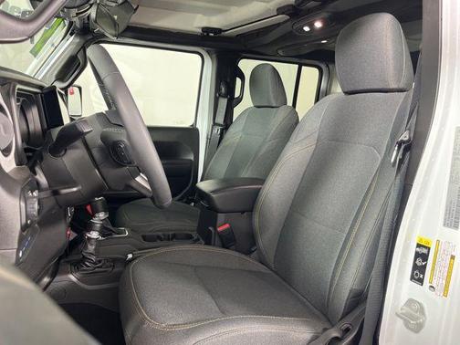 Bright White Clearcoat 2025 Jeep Wrangler 4xe Willys