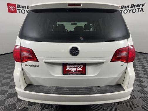 2009 Volkswagen Routan S
