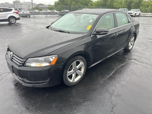 2012 Volkswagen Passat 2.5 SE