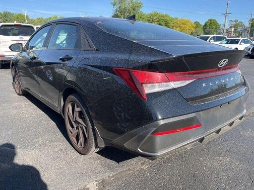 Abyss Black 2025 Hyundai ELANTRA Sport