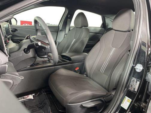 Abyss Black 2025 Hyundai ELANTRA Sport