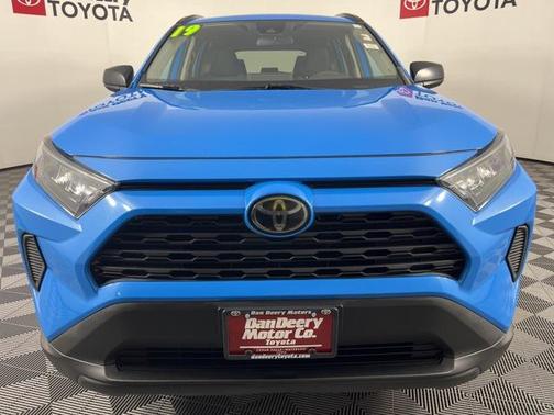 2019 Toyota RAV4 LE