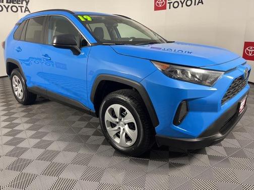 2019 Toyota RAV4 LE