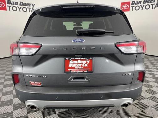 2022 Ford Escape Titanium