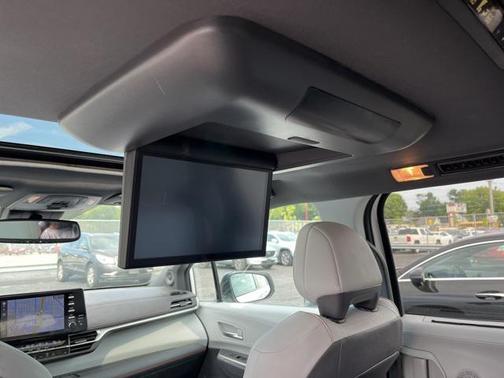 2024 Toyota Sienna XSE 7 Passenger