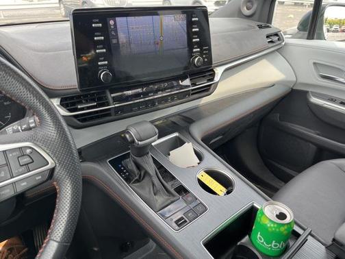 2024 Toyota Sienna XSE 7 Passenger