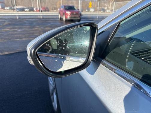 2017 Volkswagen Passat 1.8T SEL Premium