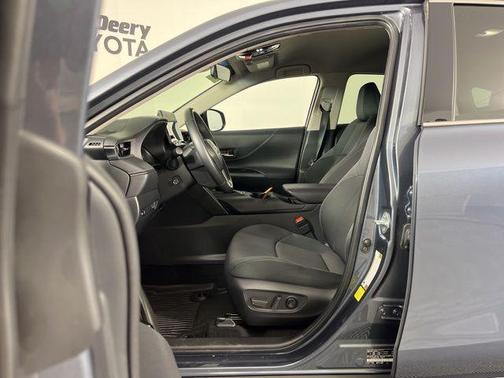 2024 Toyota Venza LE