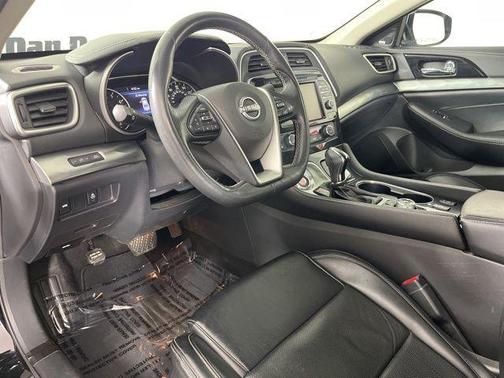 Super Black 2023 Nissan Maxima SL
