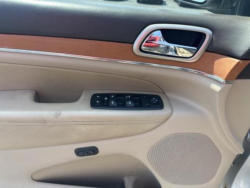 2011 Jeep Grand Cherokee Overland